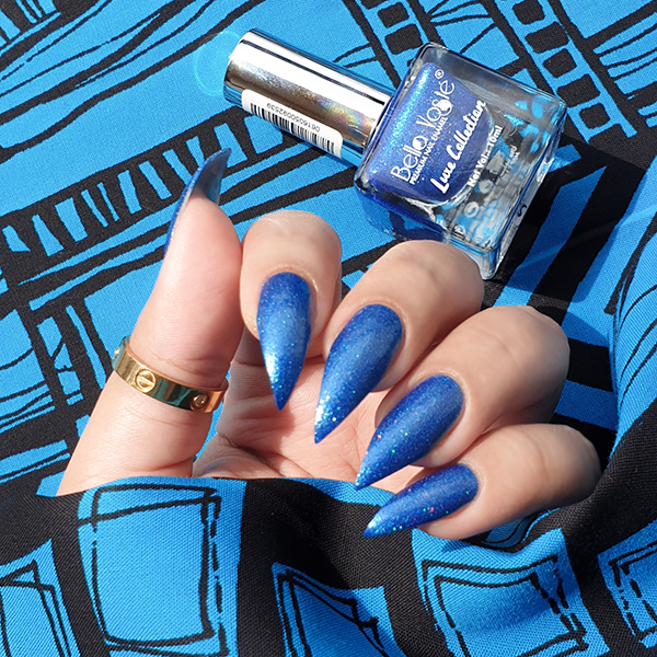 bella_voste_sand_holo_nail_paints_vibrant_royal_blue_412_10_ml_2_0.bmp